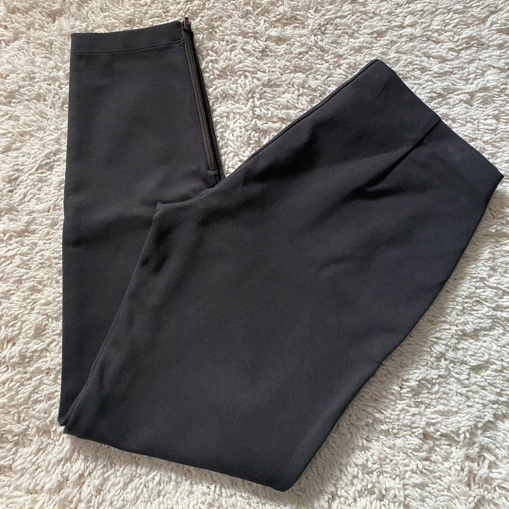 Eileen Fisher pants black color size small zipper down